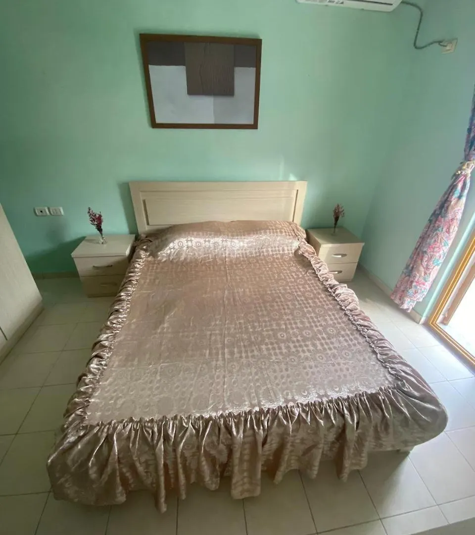 Rei Beachfront Apartment Durres 0*,